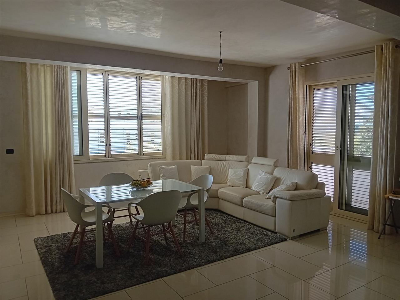 SHITET APARTAMENT 3+1 DURRES