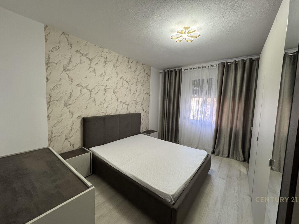 Apartament 1+1 te Komuna e Parisit