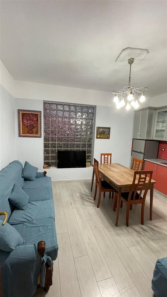 Qera, Kat Vile, Myslym Shyri, Tiranë – 650€ | 120 m²