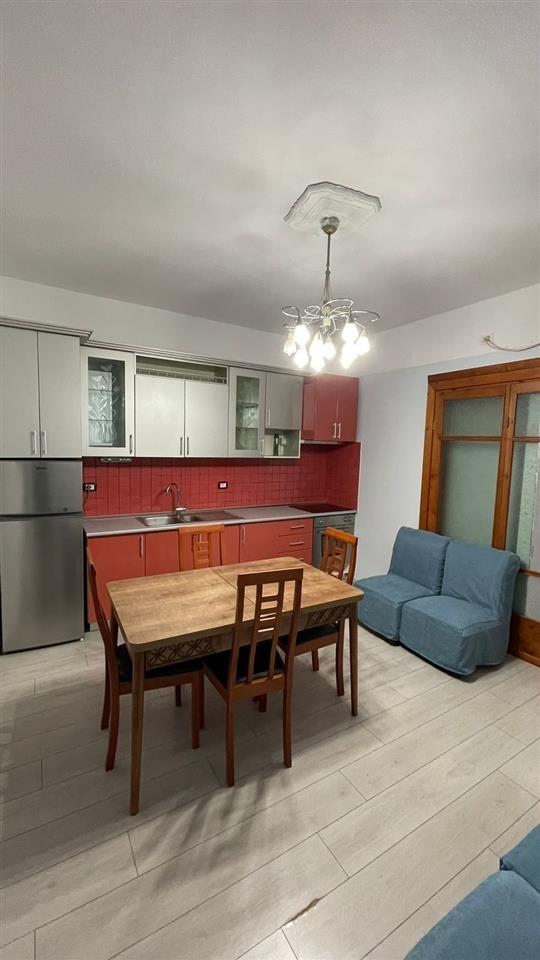 Qera, Kat Vile, Myslym Shyri, Tiranë – 650€ | 120 m²