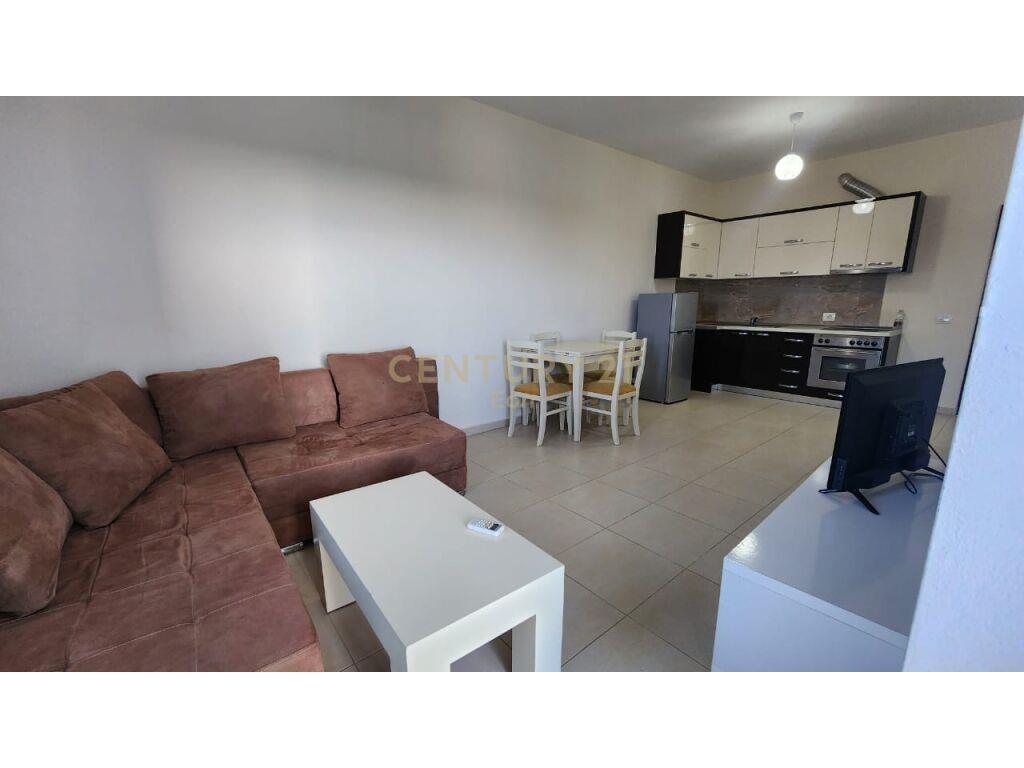 SHITET APARTAMENT 1+1 TE GJIRI I LALZIT!