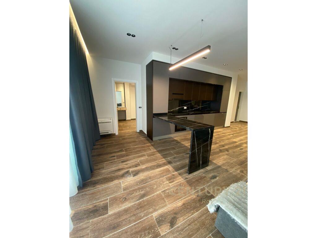 EPET ME QERA SUPERT APARTAMENT VOLLGA