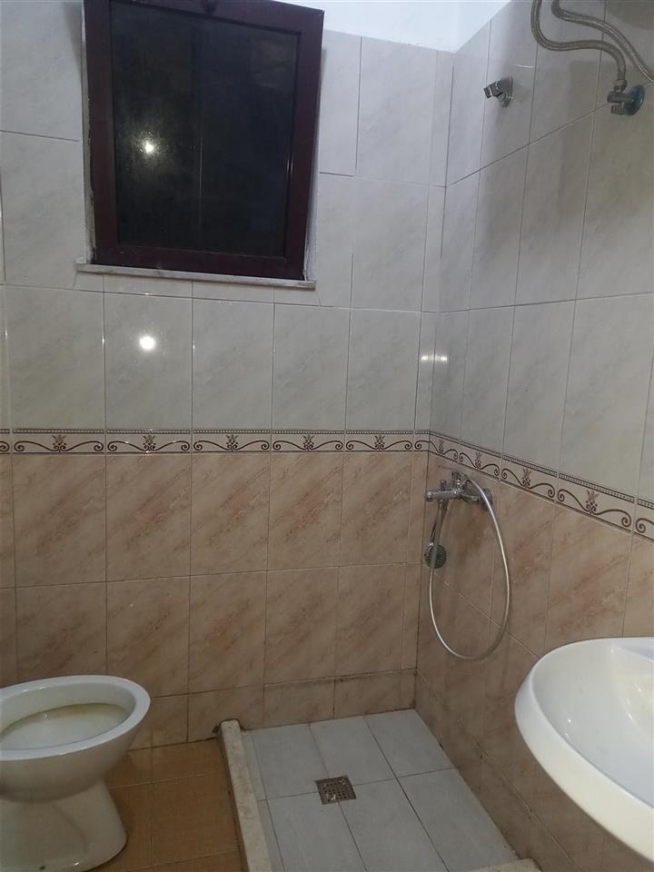 Apartament qera 1+1ballkon afer muzeumit ne Durres