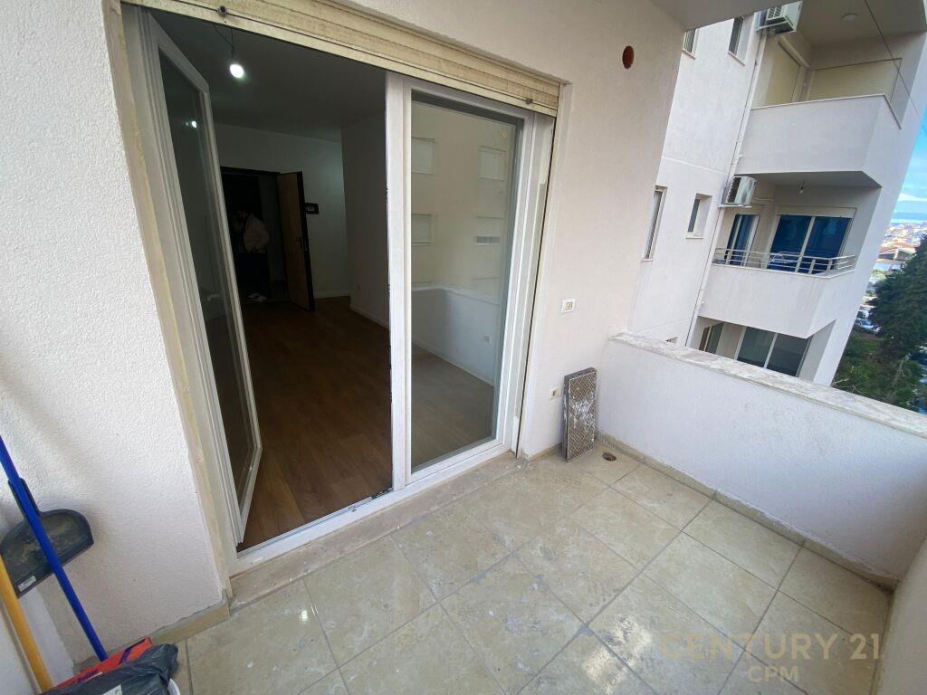SHESIM APARTAMENT 1+1 NE PLAZH ILIRIA , DURRES
