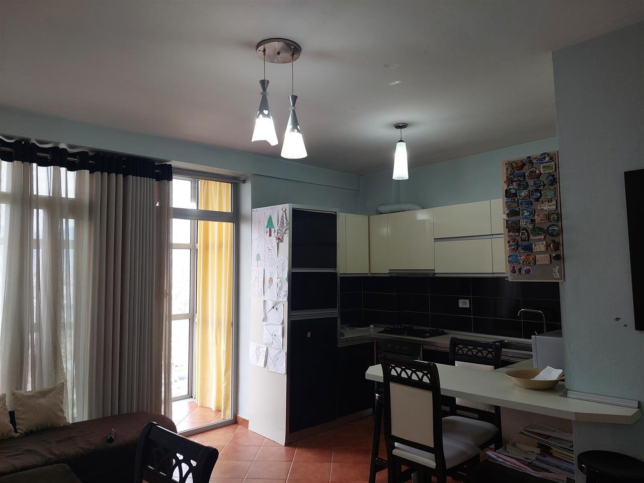 Apartament me qera