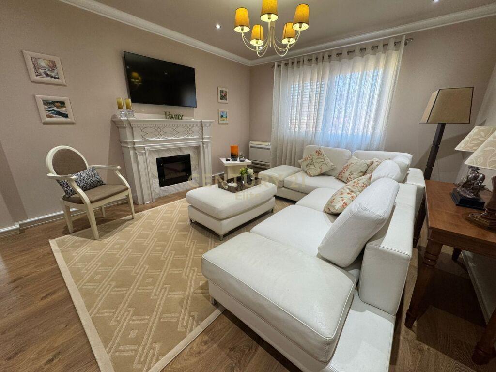 Qira Apartament 2+1+2 Pallatet Agimi €1300