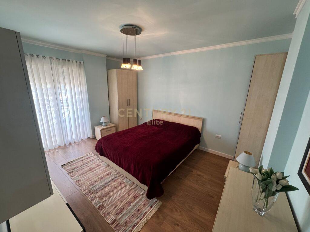 Qira Apartament 2+1+2 Pallatet Agimi €1300