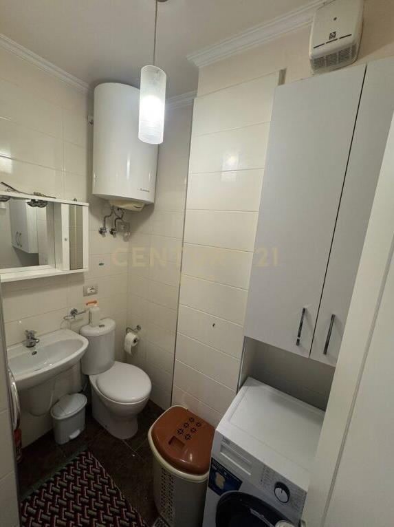 Qira Apartament 2+1+2 Pallatet Agimi €1300