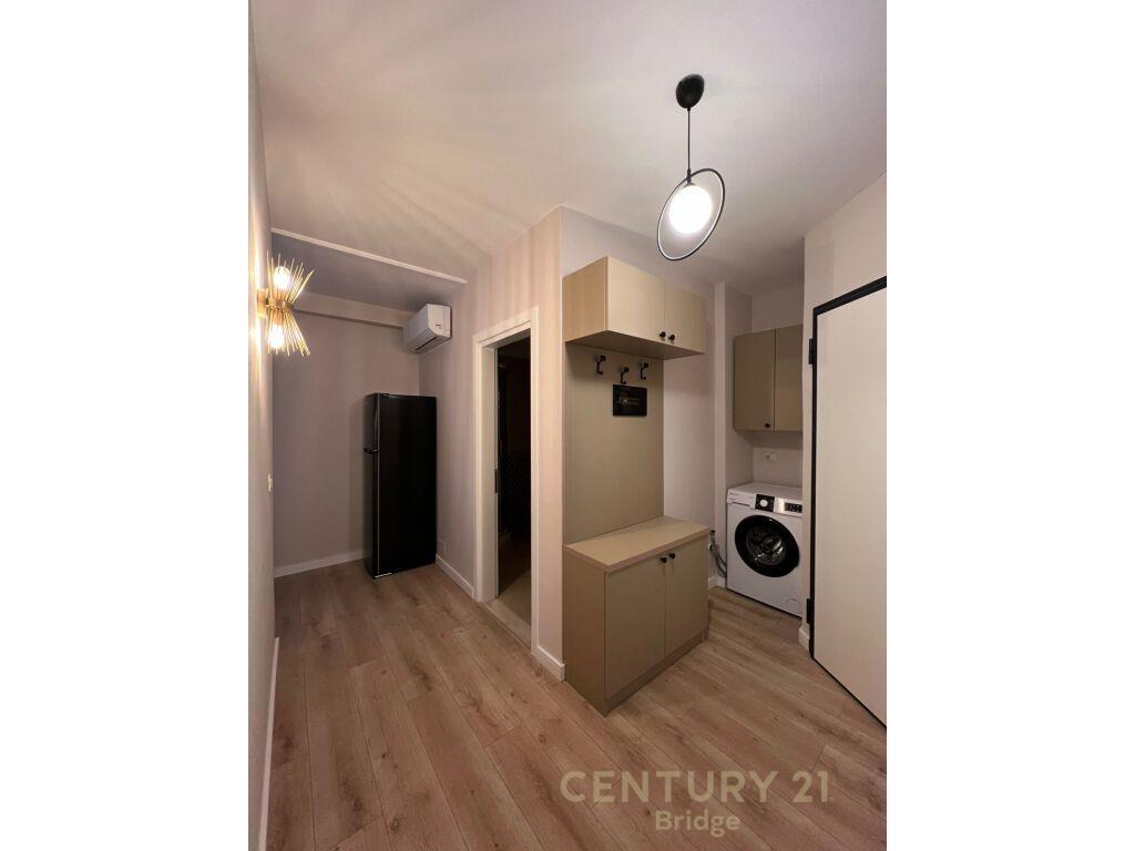 1 + 1 ME QIRA PRANE KOPSHTIT BOTANIK 600 € bridge105535