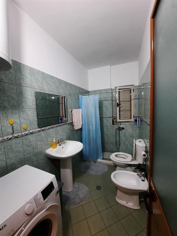 Apartament 2+1 per qera // 420 Euro