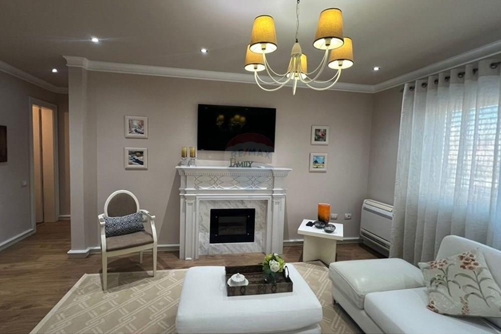 Jepet apartament 2+1+2 per qira ne Bllok !