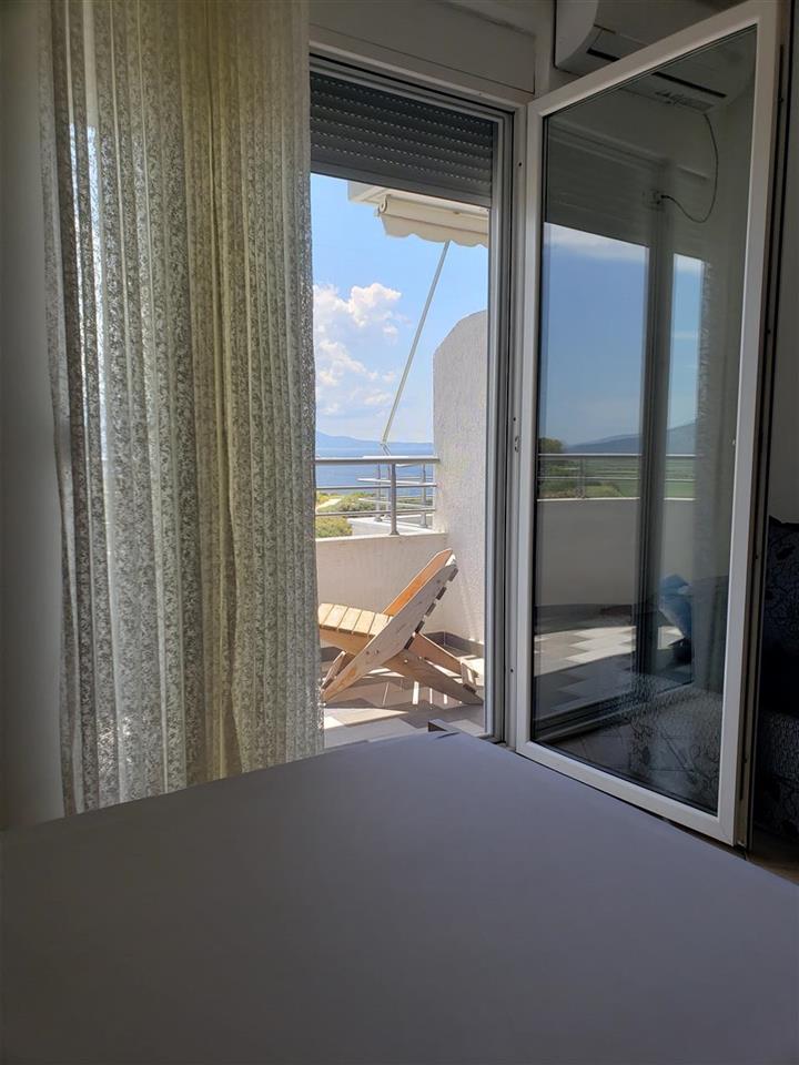 Apartament me qera vjetore