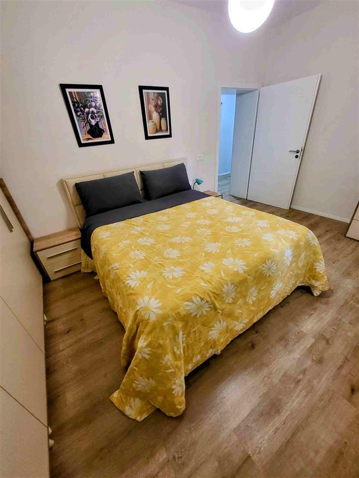 JEPET APARTMENT ME QERA