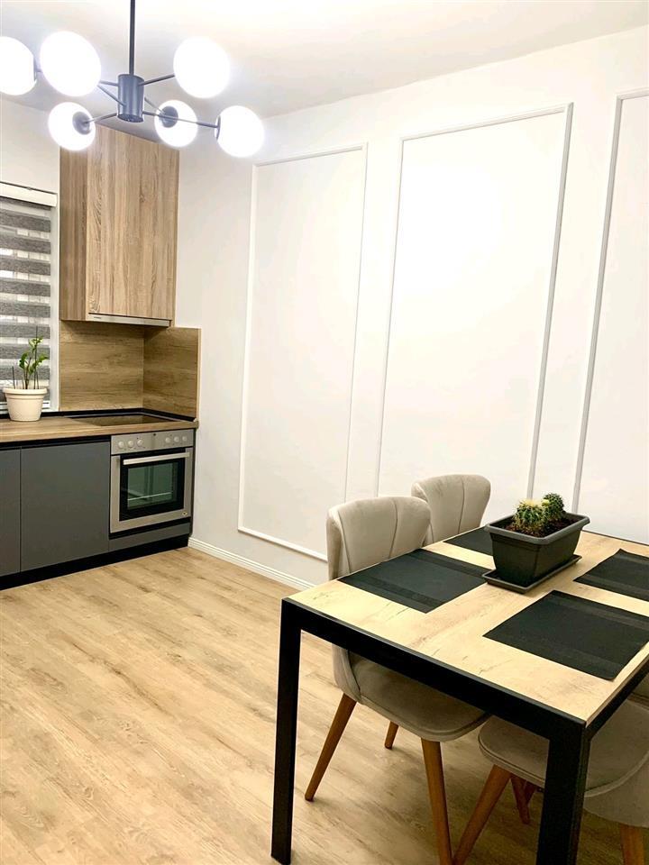 JEPET APARTMENT ME QERA