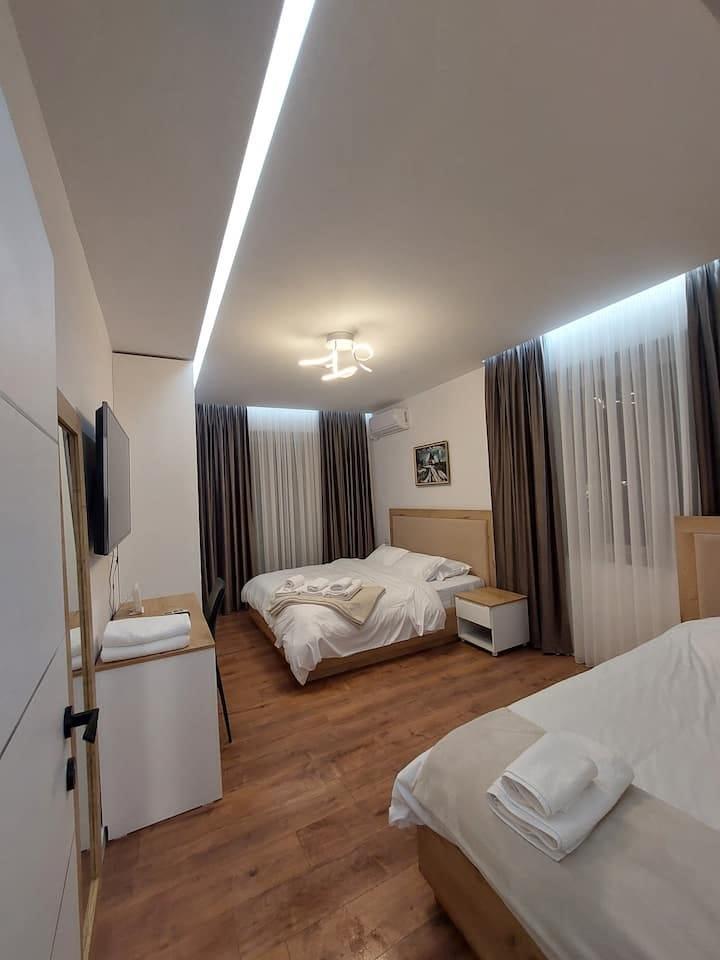 Jepet Shtepi me qera, ne Pallat Egzistues 1+1