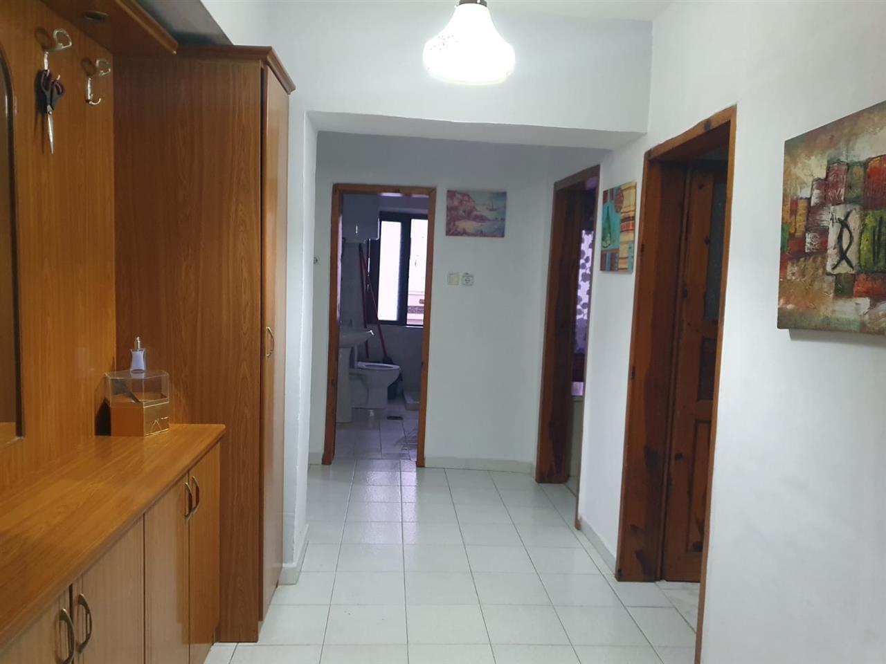 Apartament me qera pran spitalit Durres Joo Agjensi