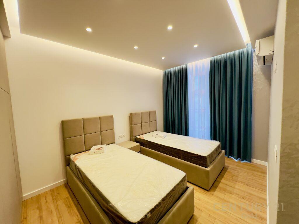 Qira Apartament 2+1+2 Bulevardi i Ri €900