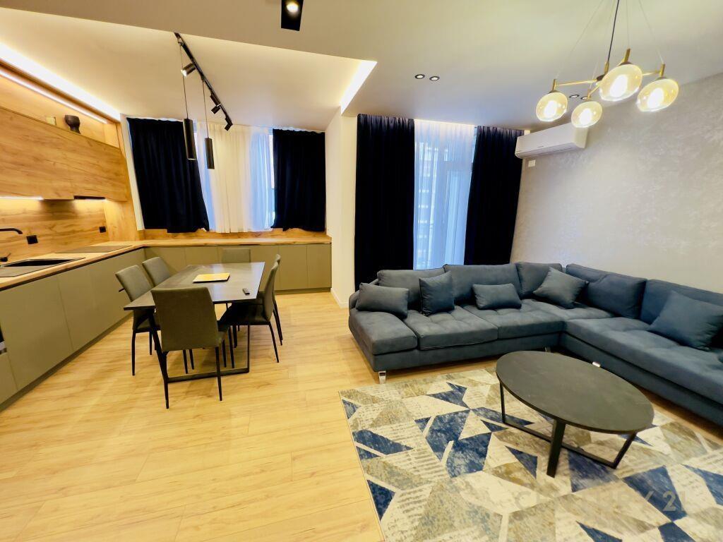 Qira Apartament 2+1+2 Bulevardi i Ri €900