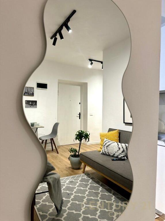 Qira Apartament 1+1 Rruga e Kosovareve €666