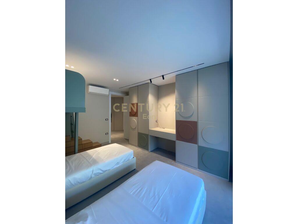 SHITET SUPER APARTAMENT 2+1+2 + 2 POSTE ME PAMJE DETI TEK RE