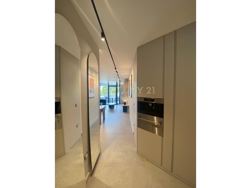 SHITET SUPER APARTAMENT 2+1+2 + 2 POSTE ME PAMJE DETI TEK RE