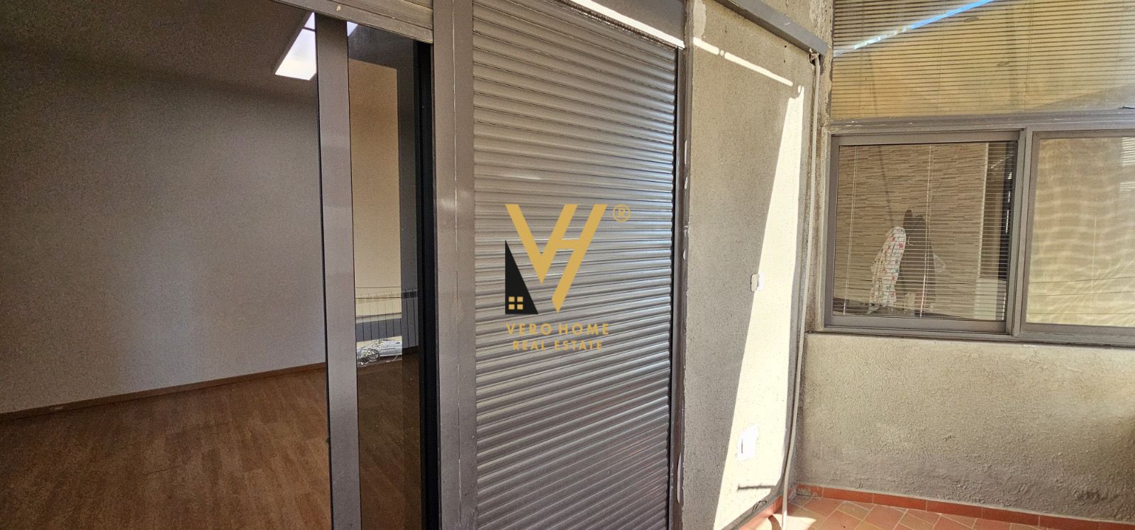 AMBIENT 140M2 TE RR.KOSOVAREVE 900 EURO