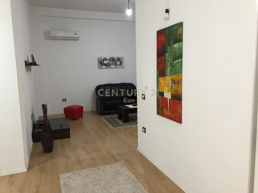 JEPET ME QIRA KAT VILE 2+1 PRANE ZJARRFIKESES DURRES!