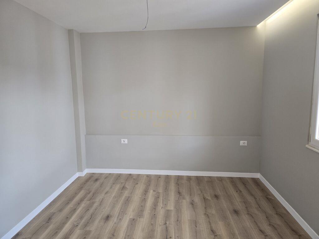 SHITET APARTAMENT 1+1 NE DURRES!