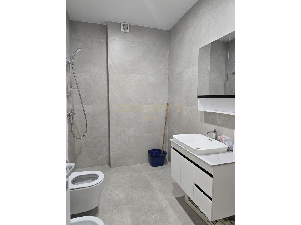 SHITET APARTAMENT 1+1 NE DURRES!