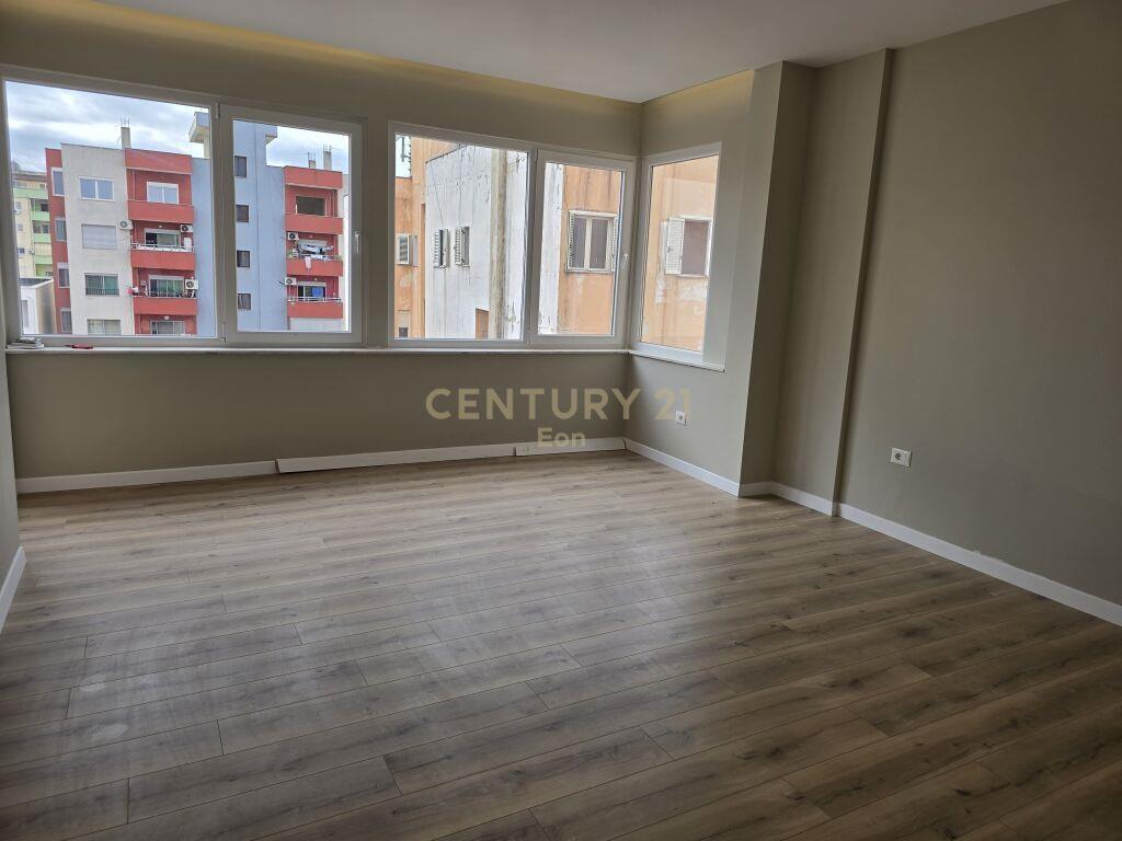 SHITET APARTAMENT 1+1 NE DURRES!