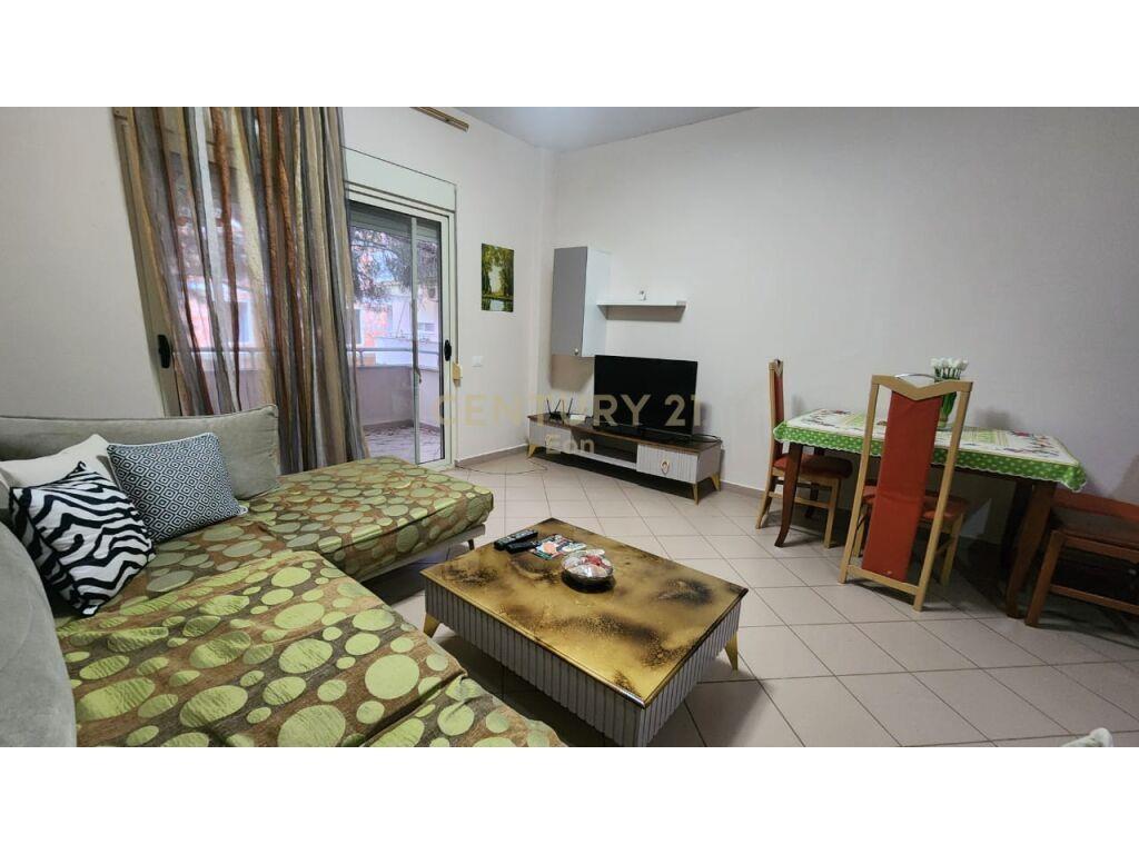 JEPET ME QERA APARTAMENT 1+1 TEK MALI ROBIT !