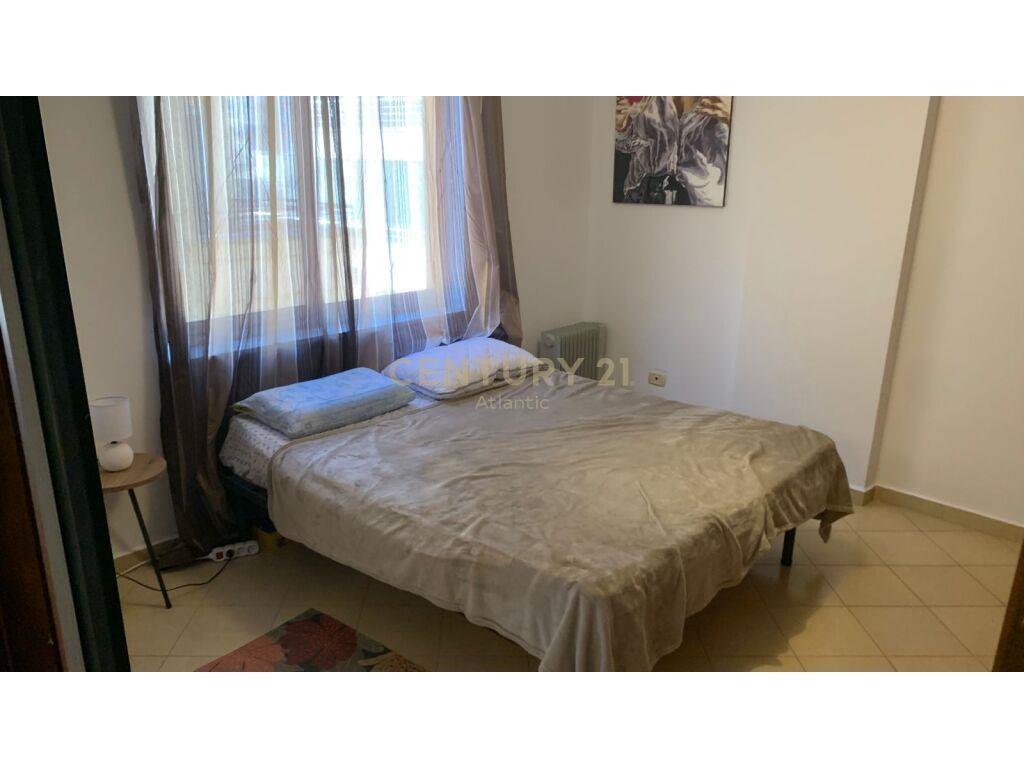 JEPET ME QIRA APARTAMENT 1+1 TEK SHKEMBI I KAVAJES!