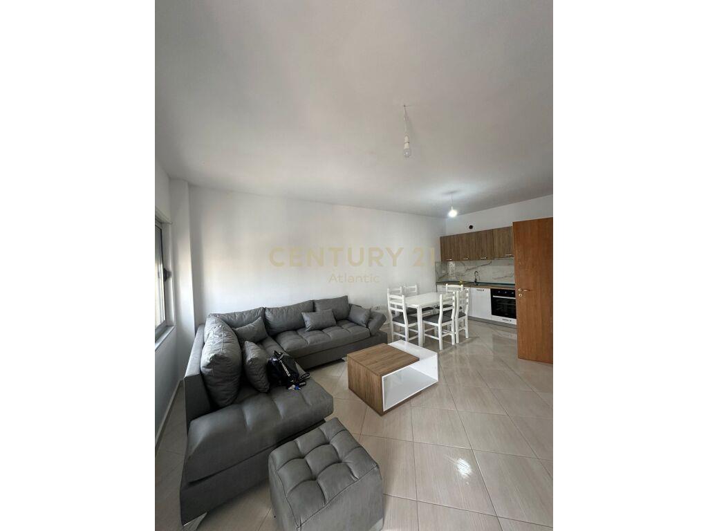 JEPET APARTAMENT ME QIRA 2+1+2TUALETE PRANE SPITALIT!!