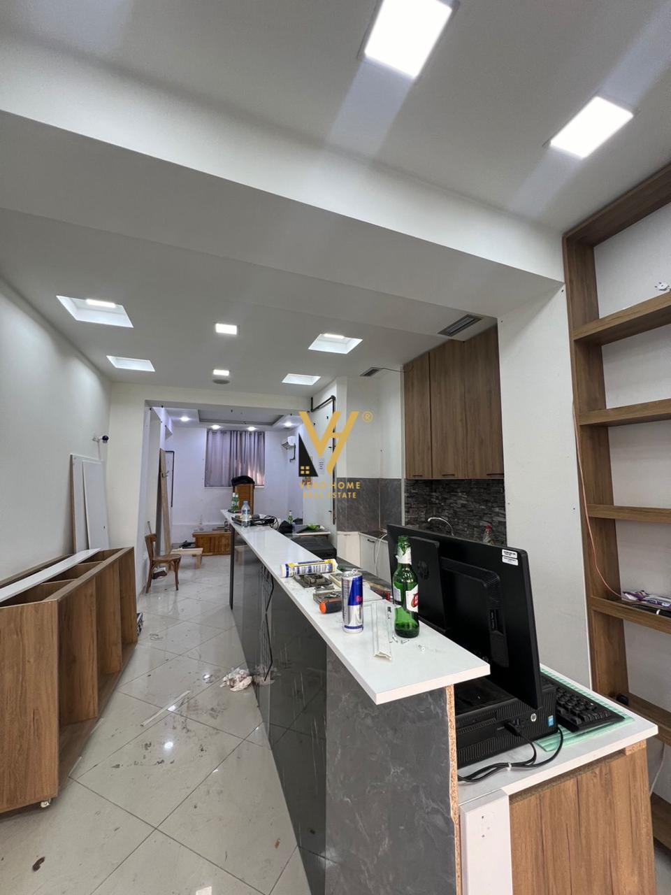 BIZNES 42 M2 TE RR.MUHAMET GJOLLESHA 3.300 EURO