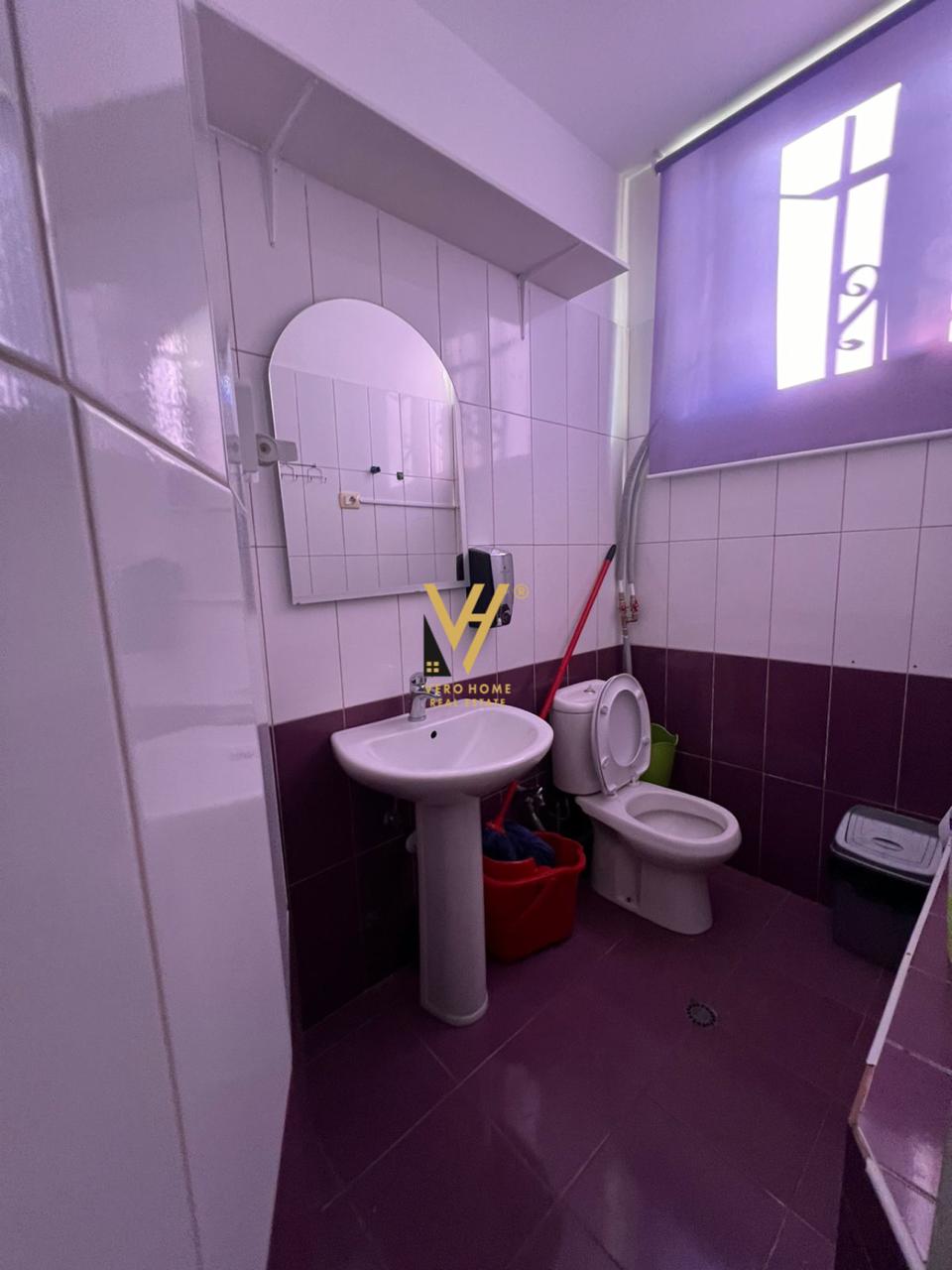 BIZNES 42 M2 TE RR.MUHAMET GJOLLESHA 3.300 EURO