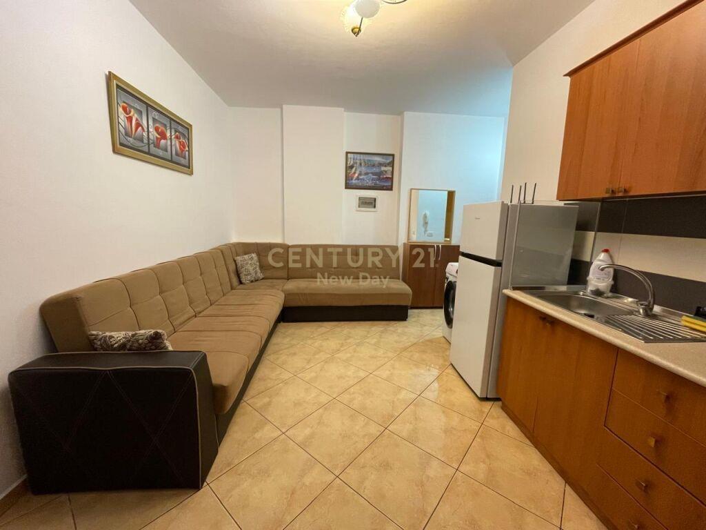 APARTMENT 1+1 ME PAMJE DETI PER QIRA NE PLAZH!