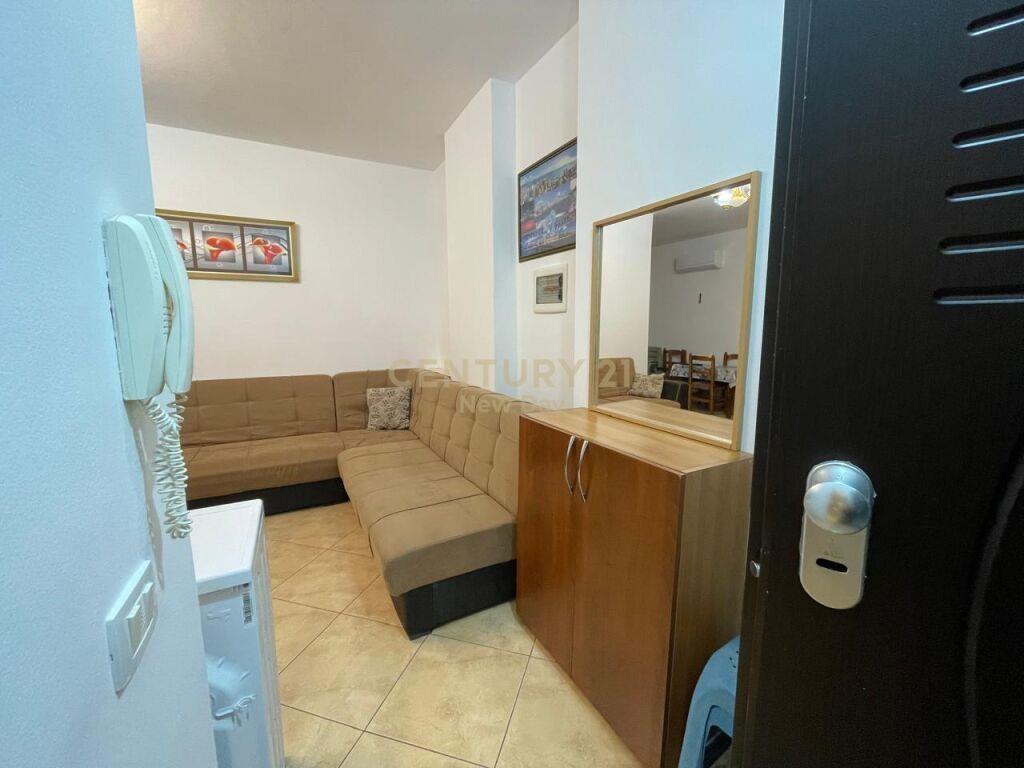 APARTMENT 1+1 ME PAMJE DETI PER QIRA NE PLAZH!