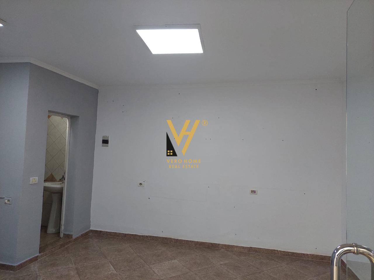 DYQAN 26 M2 TE RR. SIRI KODRA 30.000 LEKE