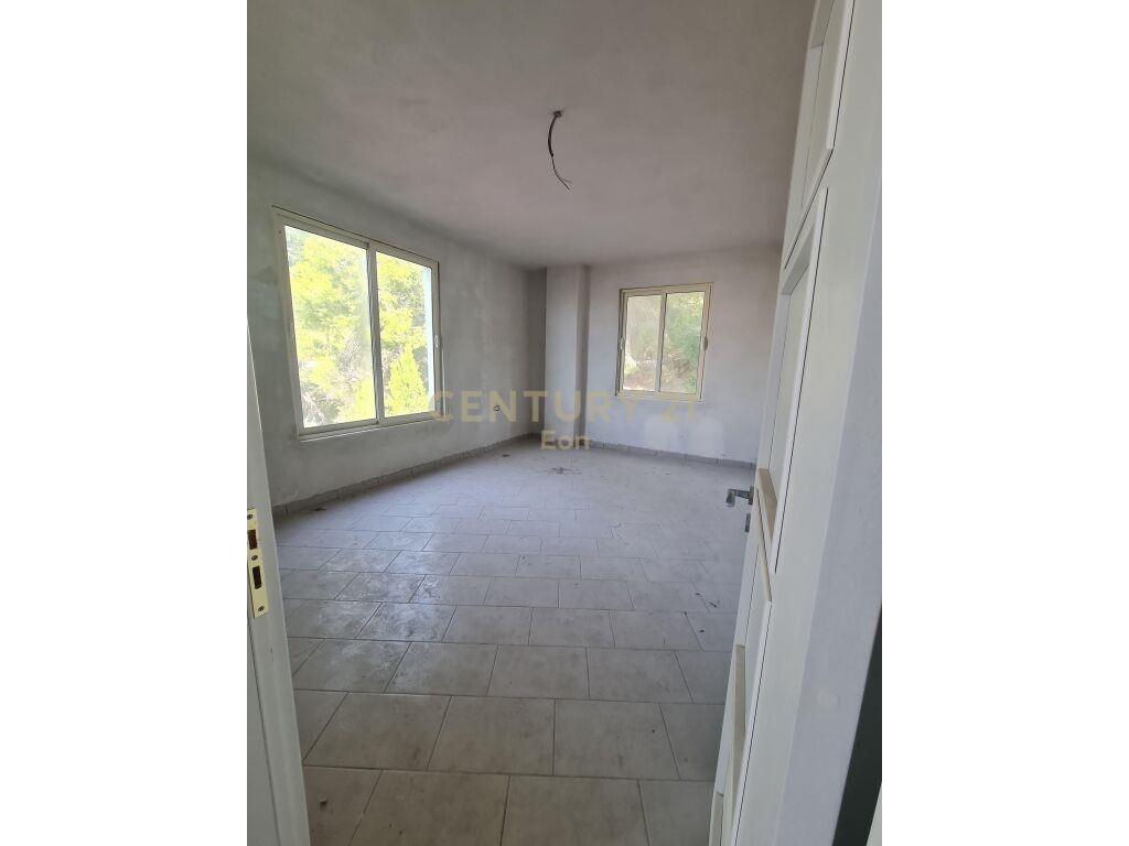 Apartament 2+1 me Pamje Deti në Zonën e Vollgës, Durrës!