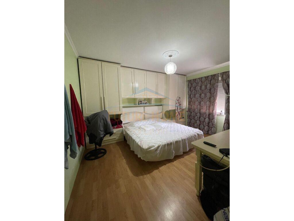 Qera Apartamenti 3+1+2 Laprakë,Tiranë