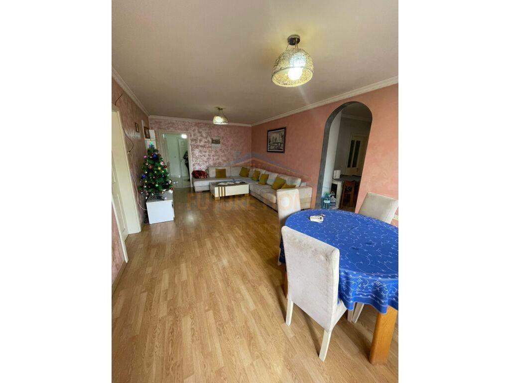 Qera Apartamenti 3+1+2 Laprakë,Tiranë