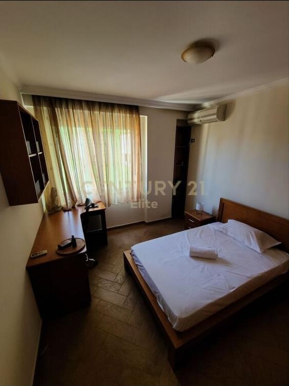 Qira Apartament 2+1+2 Blloku €800