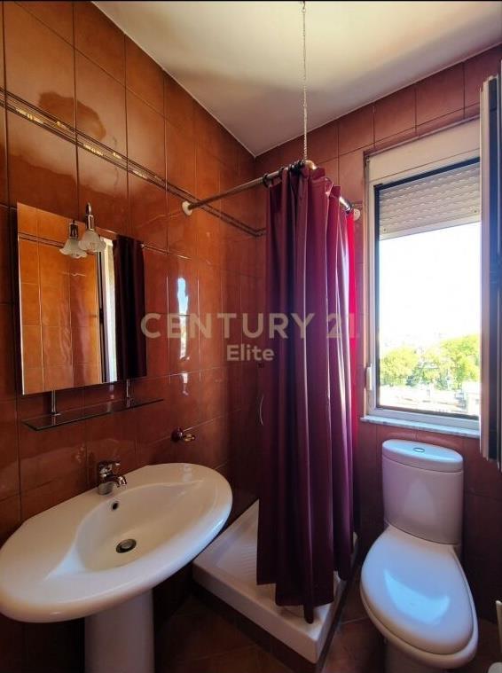 Qira Apartament 2+1+2 Blloku €800