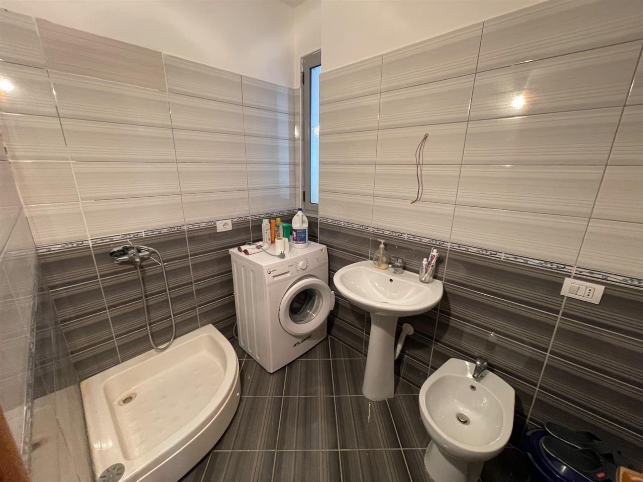 Jepet me qira 1+1 ne plazh