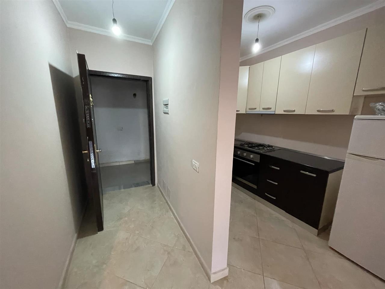 Jepet me qira 1+1 ne plazh