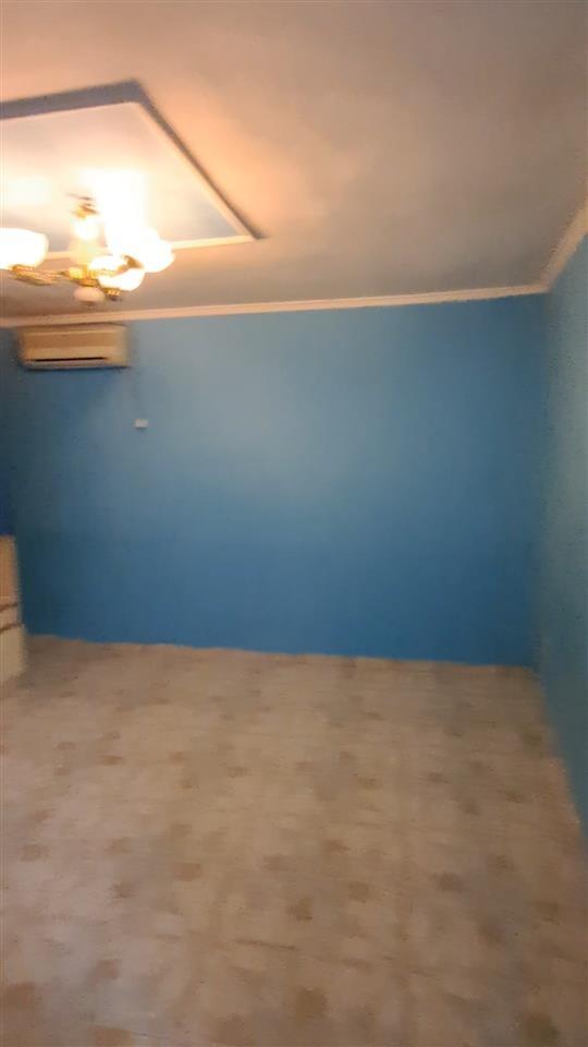 Jepet shtepi me qera 1+1