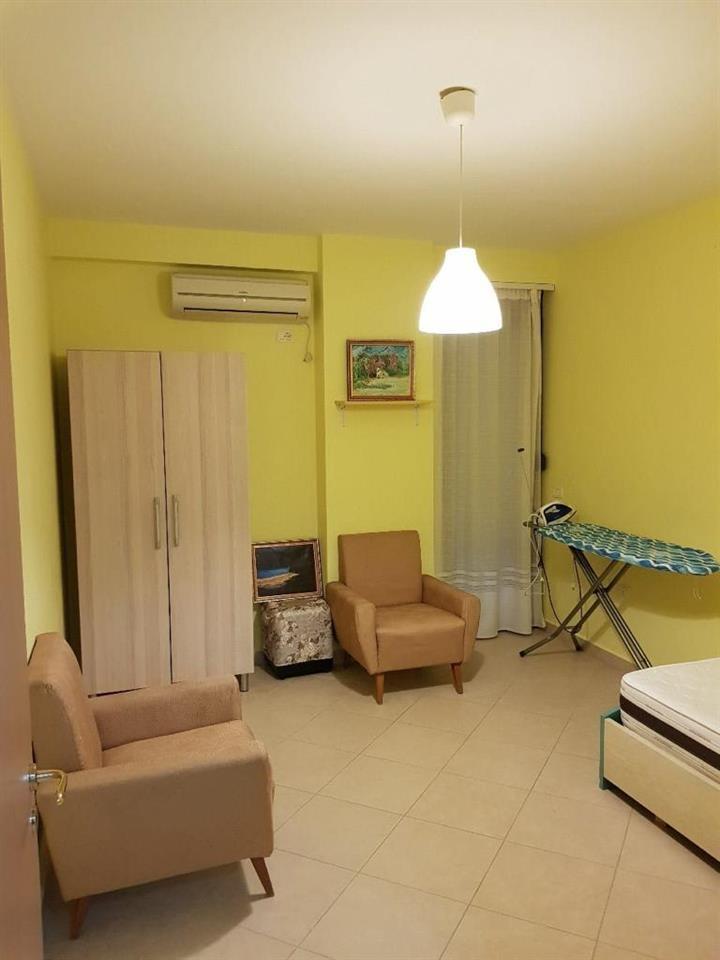 Apartament 2+1+2, pallat i ri, 5min nga qendra e Tiranes