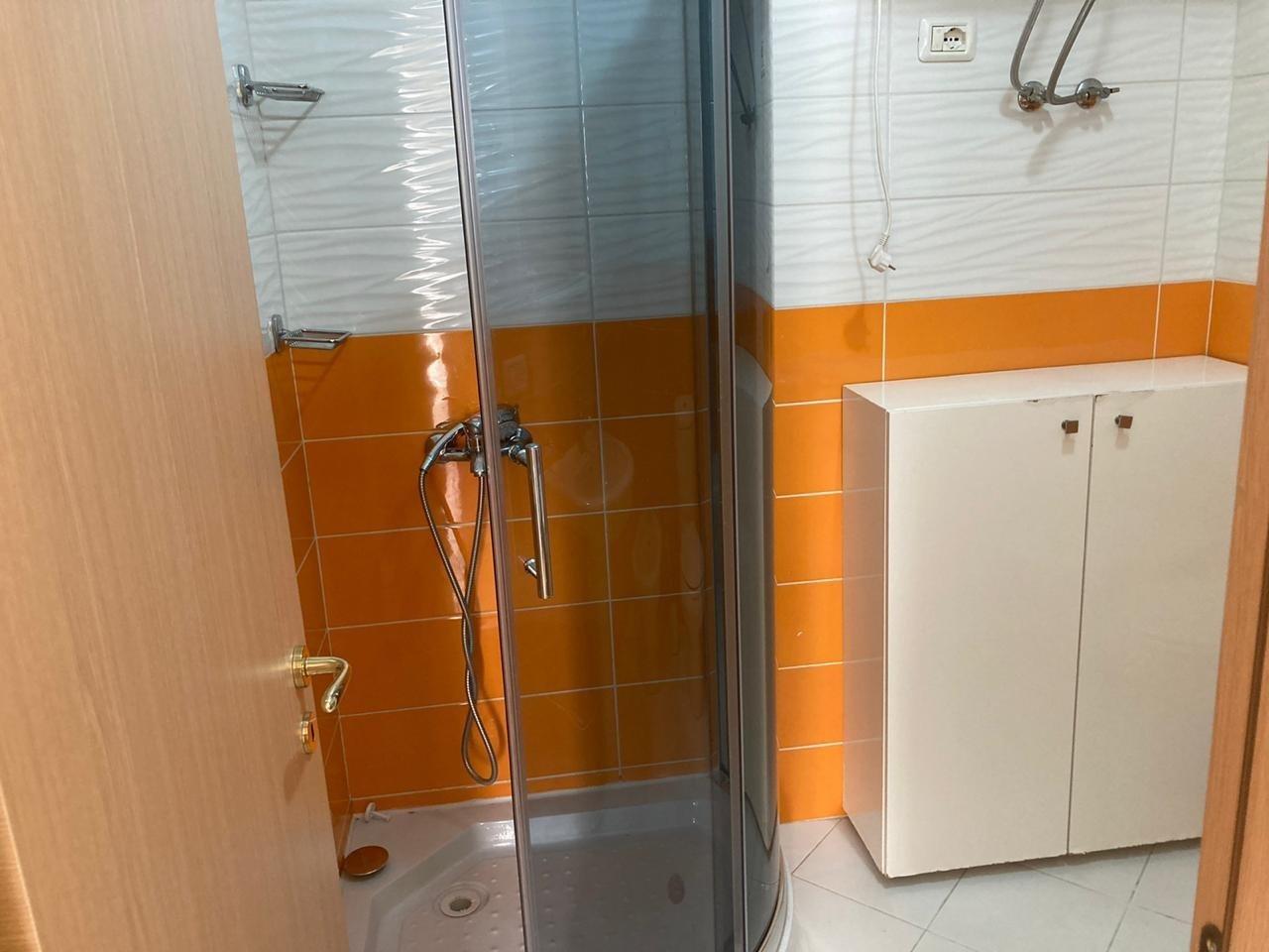 Apartament 2+1+2, pallat i ri, 5min nga qendra e Tiranes