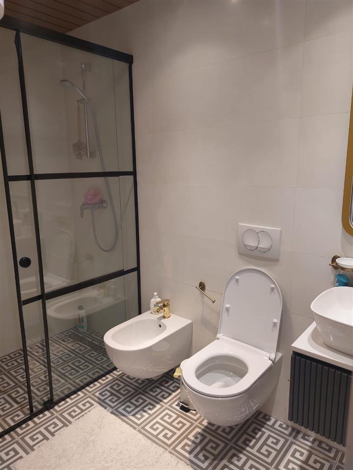 Qera, Apartament 2+1+2+post parkimi Fiori Di Bosko