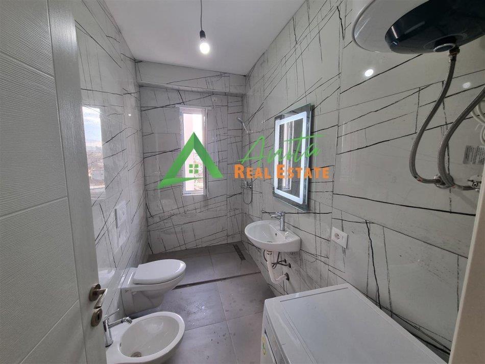 Ali Demi ofrojme per qira apartament 2+1+parkim